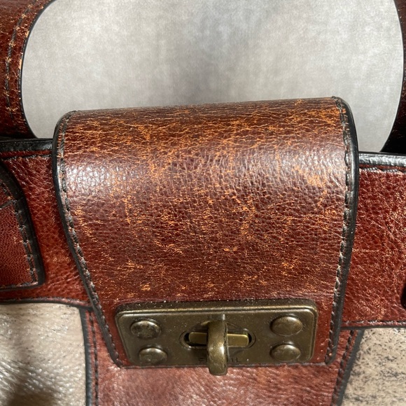 Fossil Shoulder Bag - Picture 8 of 14